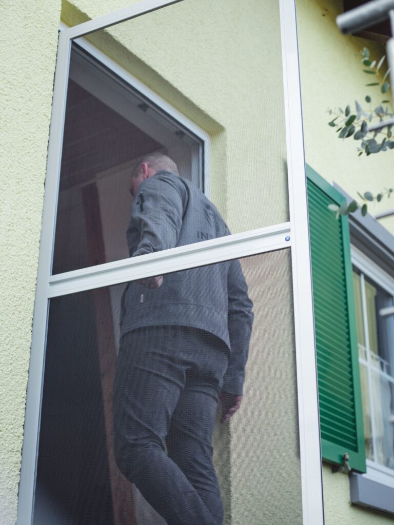 Fliegengitter Pendeltür nach Maß INSEKTOR Dynamica Pro